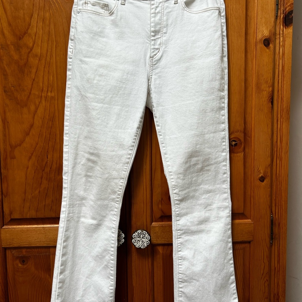 LOFT Women's White with Brown Stitching Kick Crop